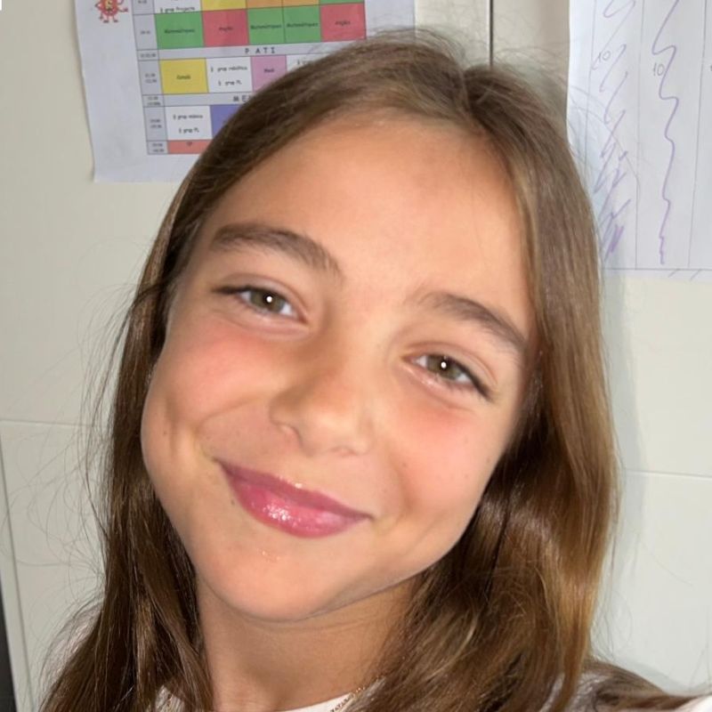 MIA BUENVARON MENENDEZ