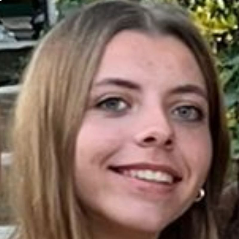 CLOE  SERRANO SAIZ