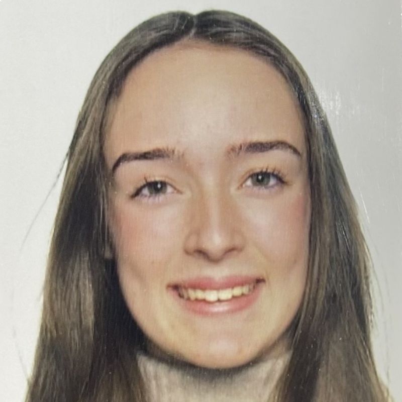 CARLA BENITEZ BUJALDON