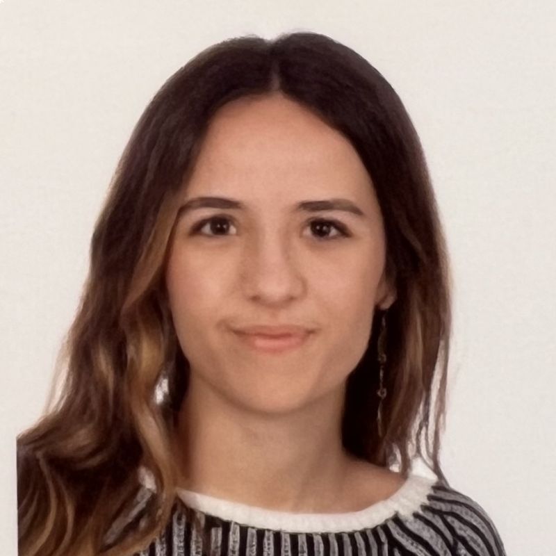 JULIA MARTIN LARRUY