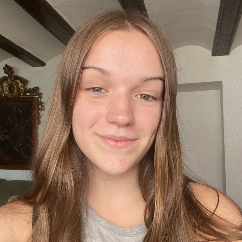 CLAUDIA  HERNANDEZ JULIAN 