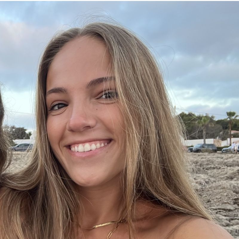 LAURA COMAS MARTINEZ