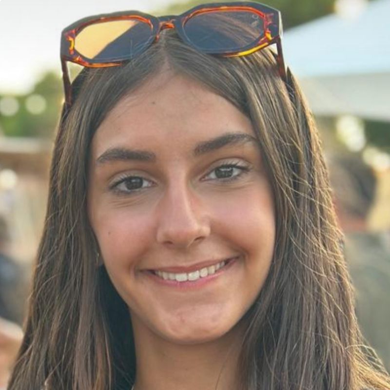 CARLA  SERRANO REQUENA