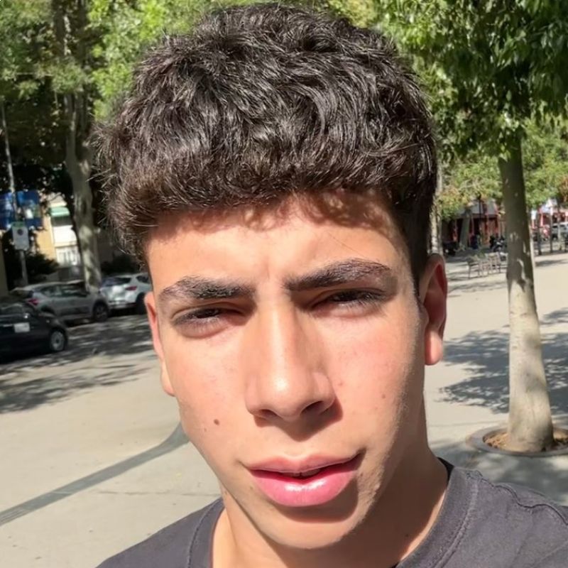 IZAN GUÑALON CHAVERO