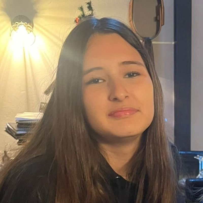 ISABELA MUÑOZ VACA