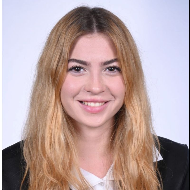 GISELA ALVAREZ MEMBRIVES
