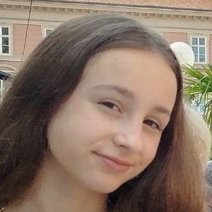 ALBA ALCAIDE MORATA