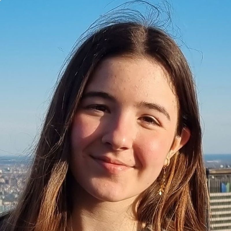 EVA SANLLEHI ESQUINAS