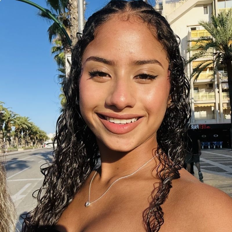 MELANY EALO CASTELLANOS