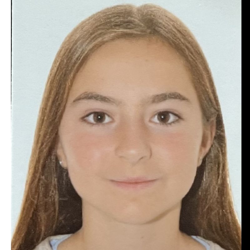LUCIA VALLANSOT