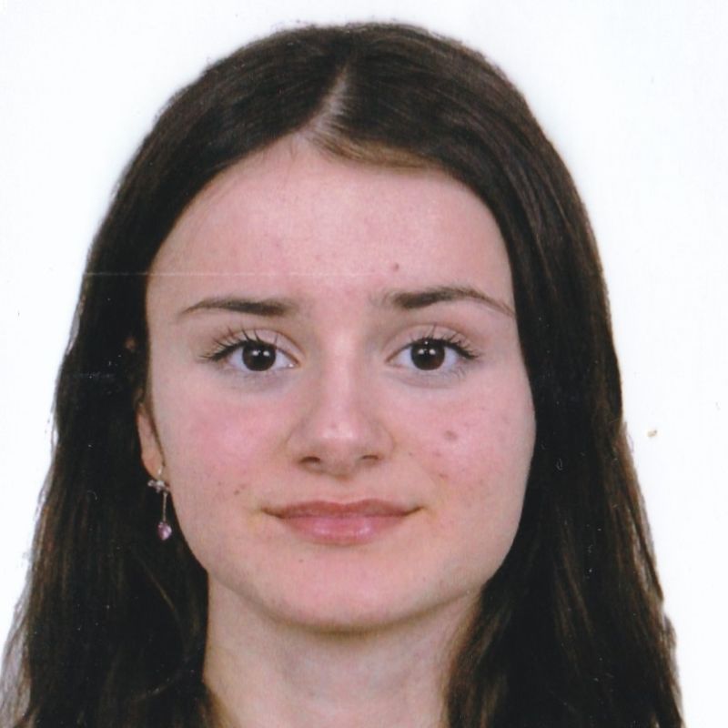 CLAUDIA MOLINA PARADA