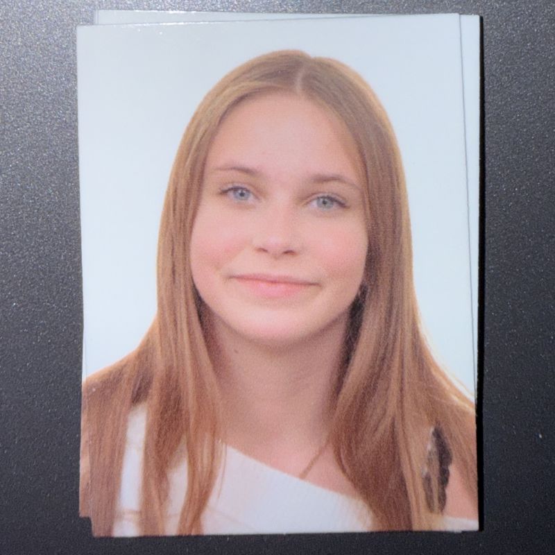 LUCIA SERBAN GUALLART