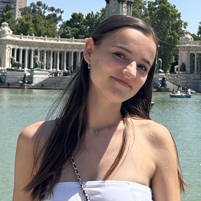 BEATRIZ MUÑOZ GRAU