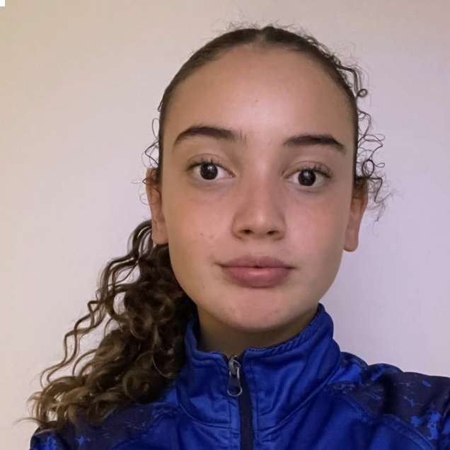 MIA JAZMIN SILVA DE HOLLANDA