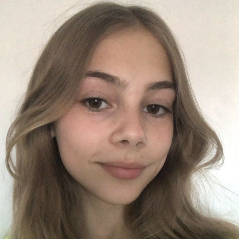 ALEXIA CALATAYUD FACED