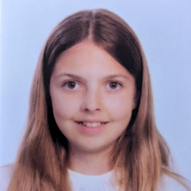 MARINA NICOLAU FERRES