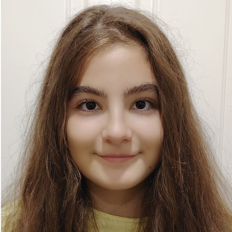 NAIA CRUZ AROS