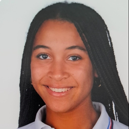 OLIVIA CANTARIÑO GRANGE