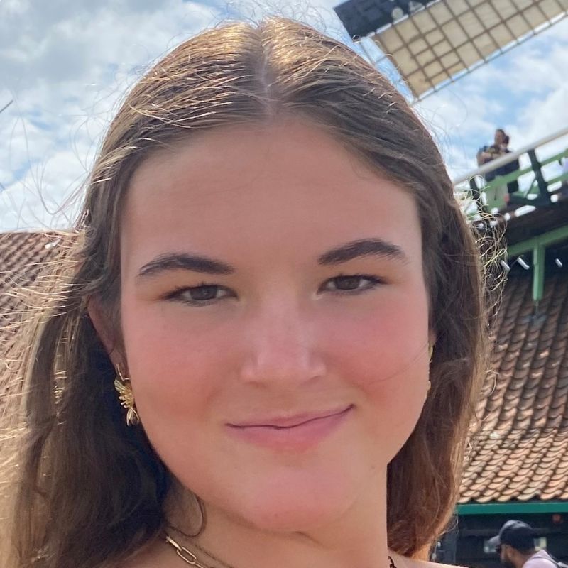 PAULA MALUQUER RIGAU