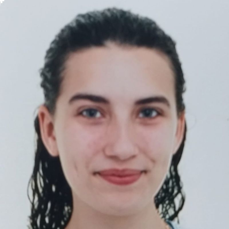 PAULA MOLDES CARAMES