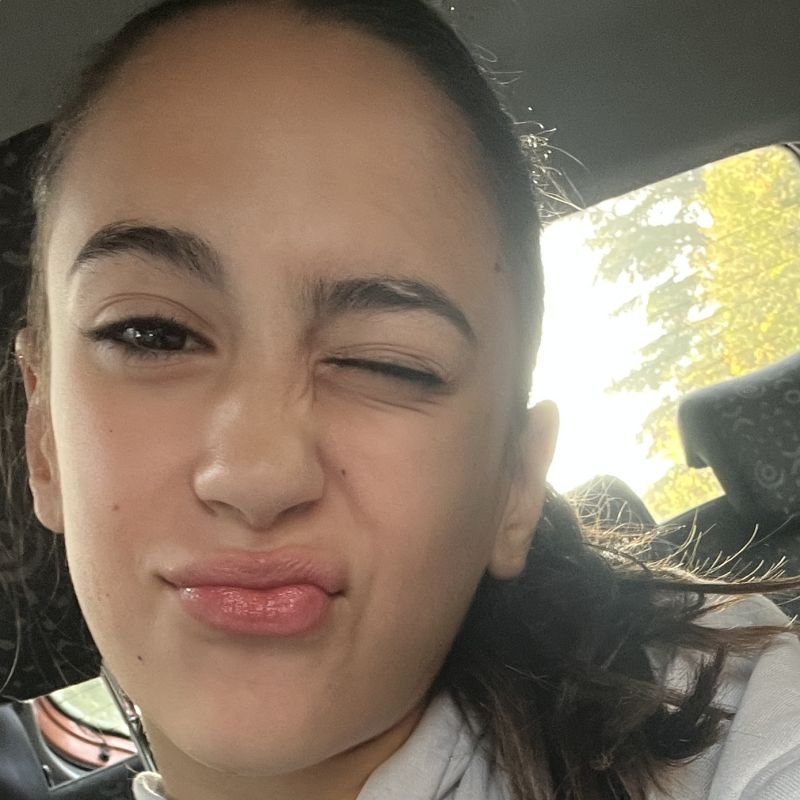 ANNA MOLINA RESINA