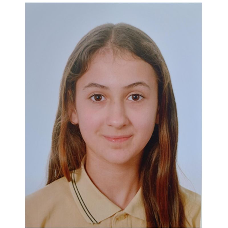 ALAIA MARTINEZ SAINZA