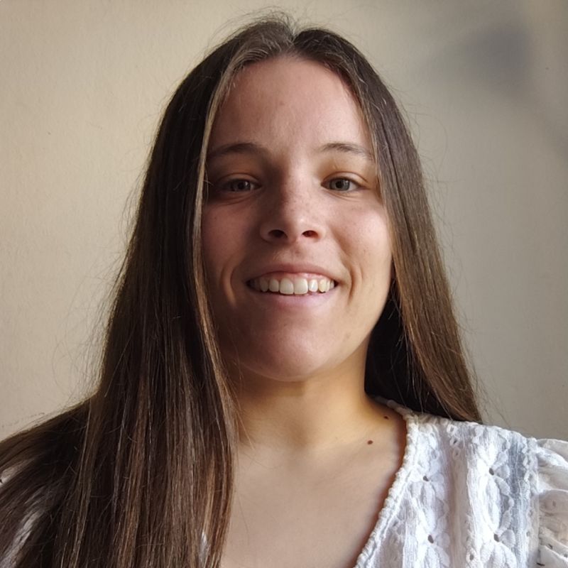 SARA PRADAS LLACH
