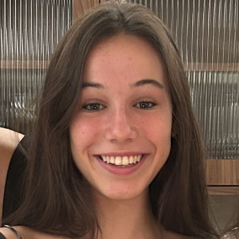 GRETA NESWEDA CASADO
