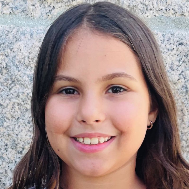 LIA MARTINEZ BANGUESES