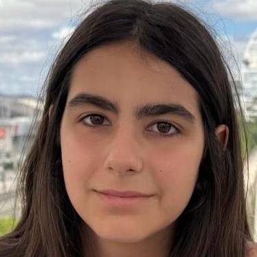 IRENE LOUZAN GIL