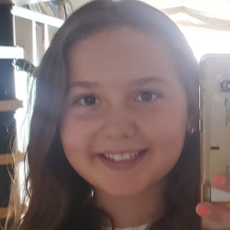 ADRIANA FIBLA DE FARIA