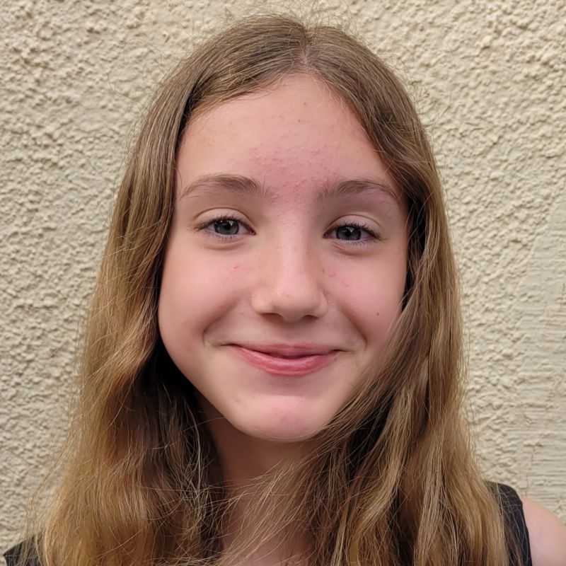 OLIVIA MACIA PERIS