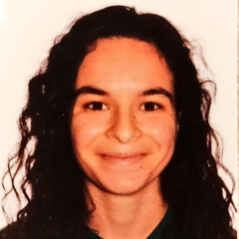 HELGA ESTOPÀ SOLE