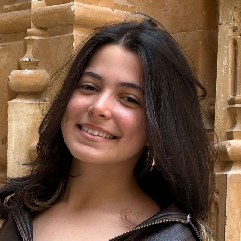 MARIA CLARA CASON DE SOUSA