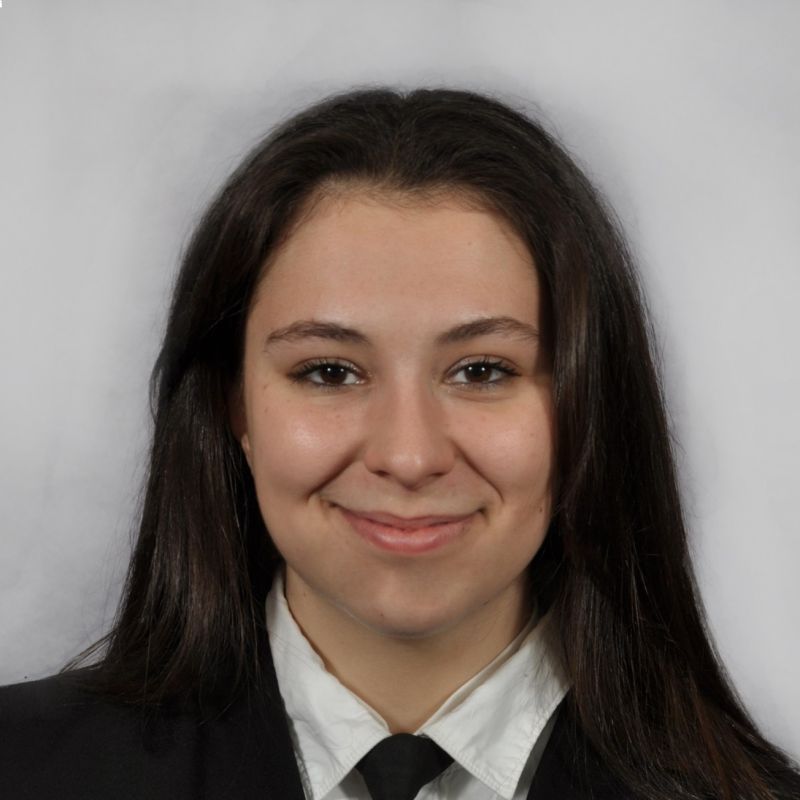JULIA LLAURADO GISPERT