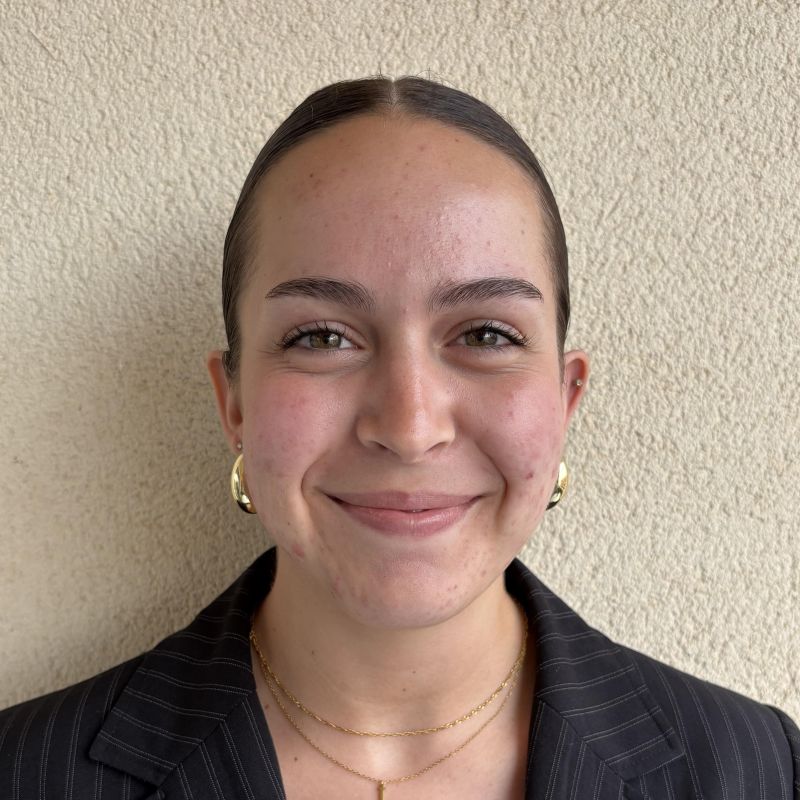 LUCIA GIL REGAÃ?Â±O