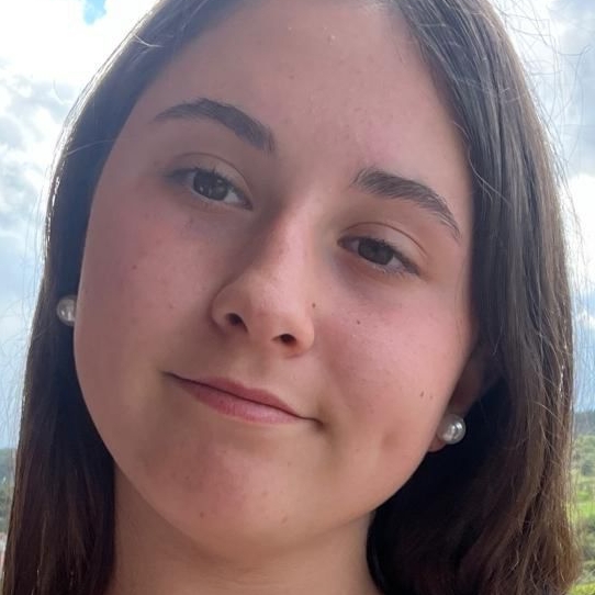 BETH MONTENEGRO SERRA