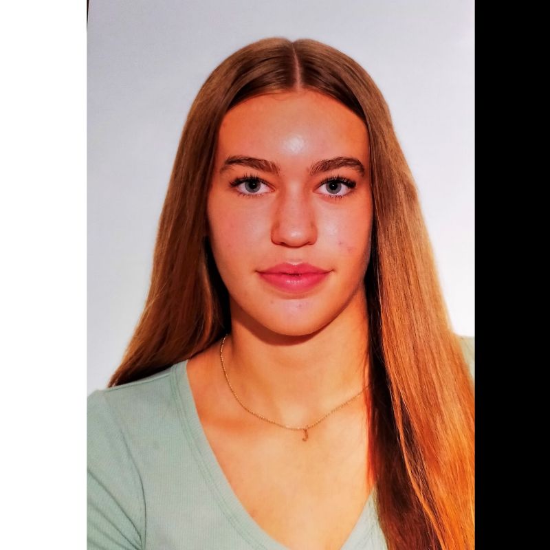 JULIA TORRES SEGOVIA