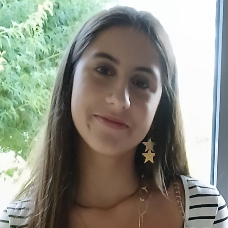 LUCIA SERANTES CASTRO