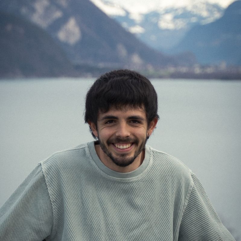 CARLOS REY ROMERO
