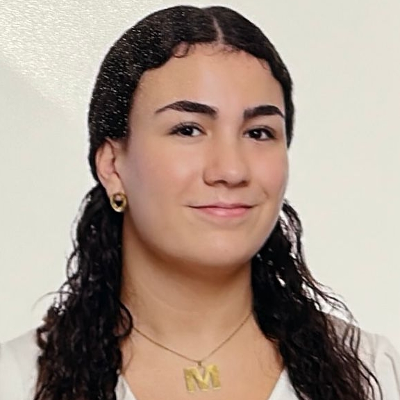 MARINA CORPAS CUADRADO