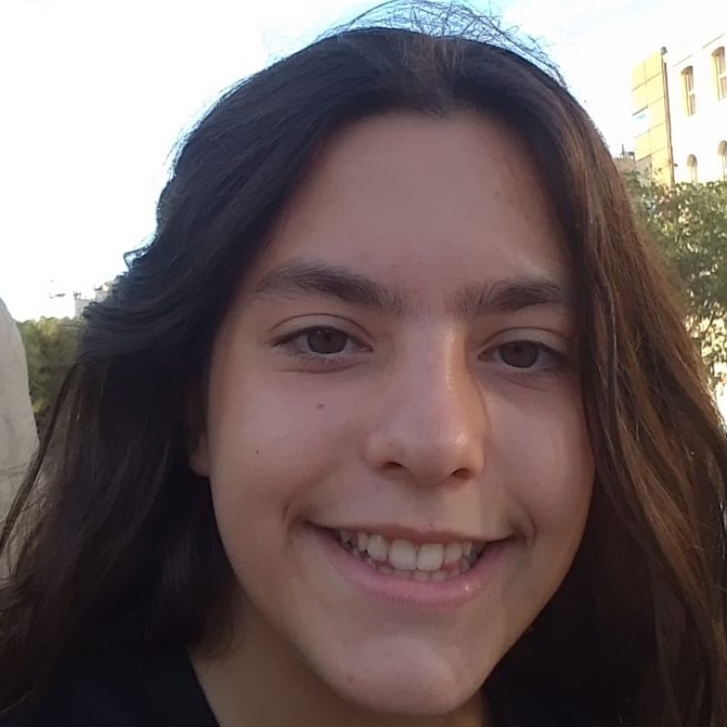 ADRIANA MOYA CHARLE