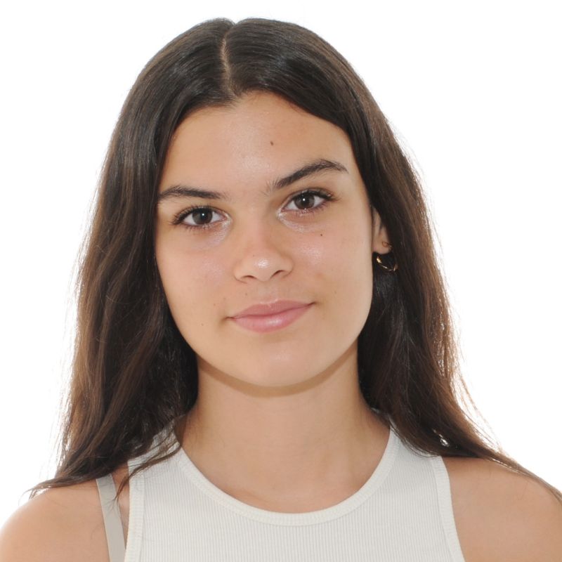 JULIA LOPEZ GUILLEN