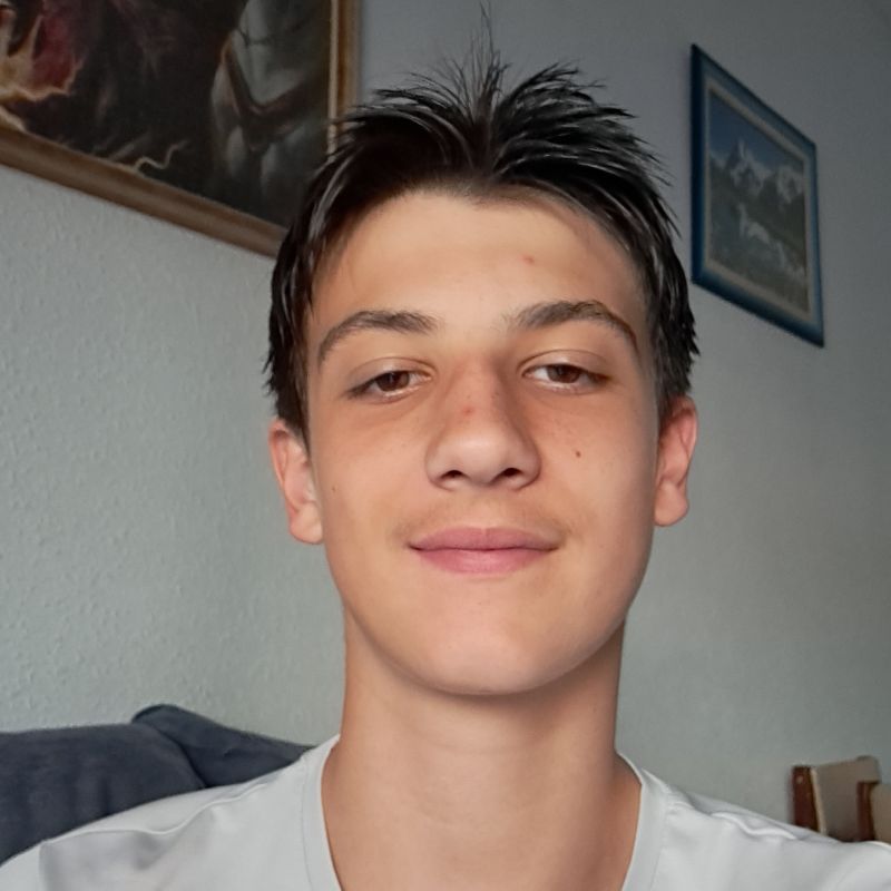 BRUNO ROBLES CRESPO