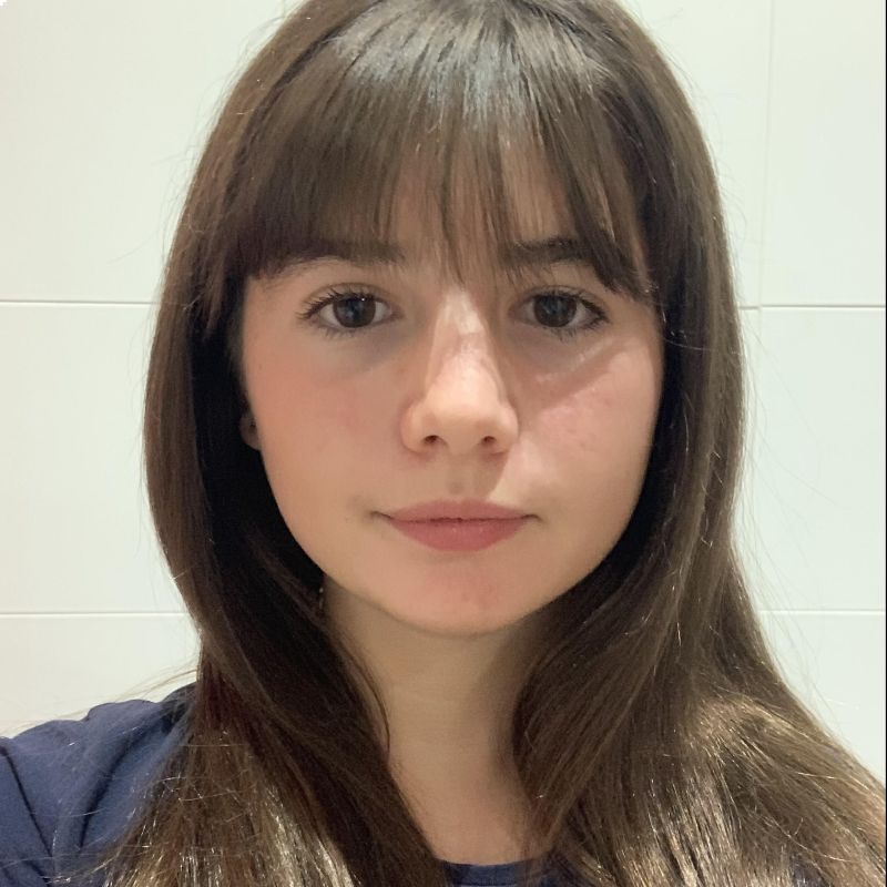 MANUELA SANTIAGO MACHO