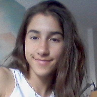 LUNA AGUERREBEHERE CARAM