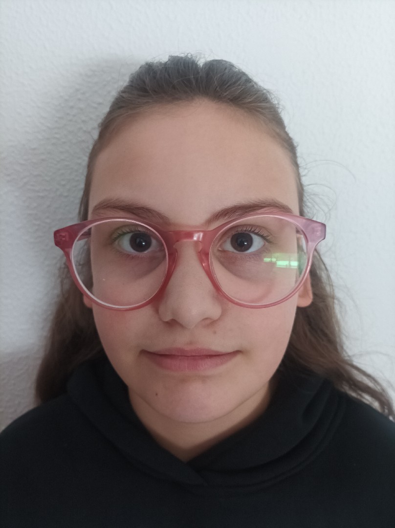 SABELA FERNANDEZ MELLA