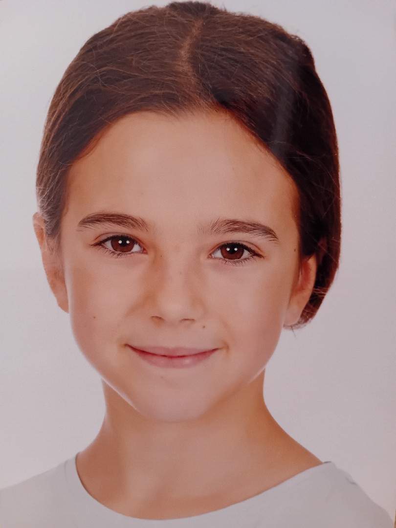 VALENTINA GABRIELA ALVAREZ-MANZANEDA VIDAL
