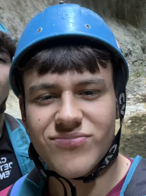 POL MOLINA FERNANDEZ