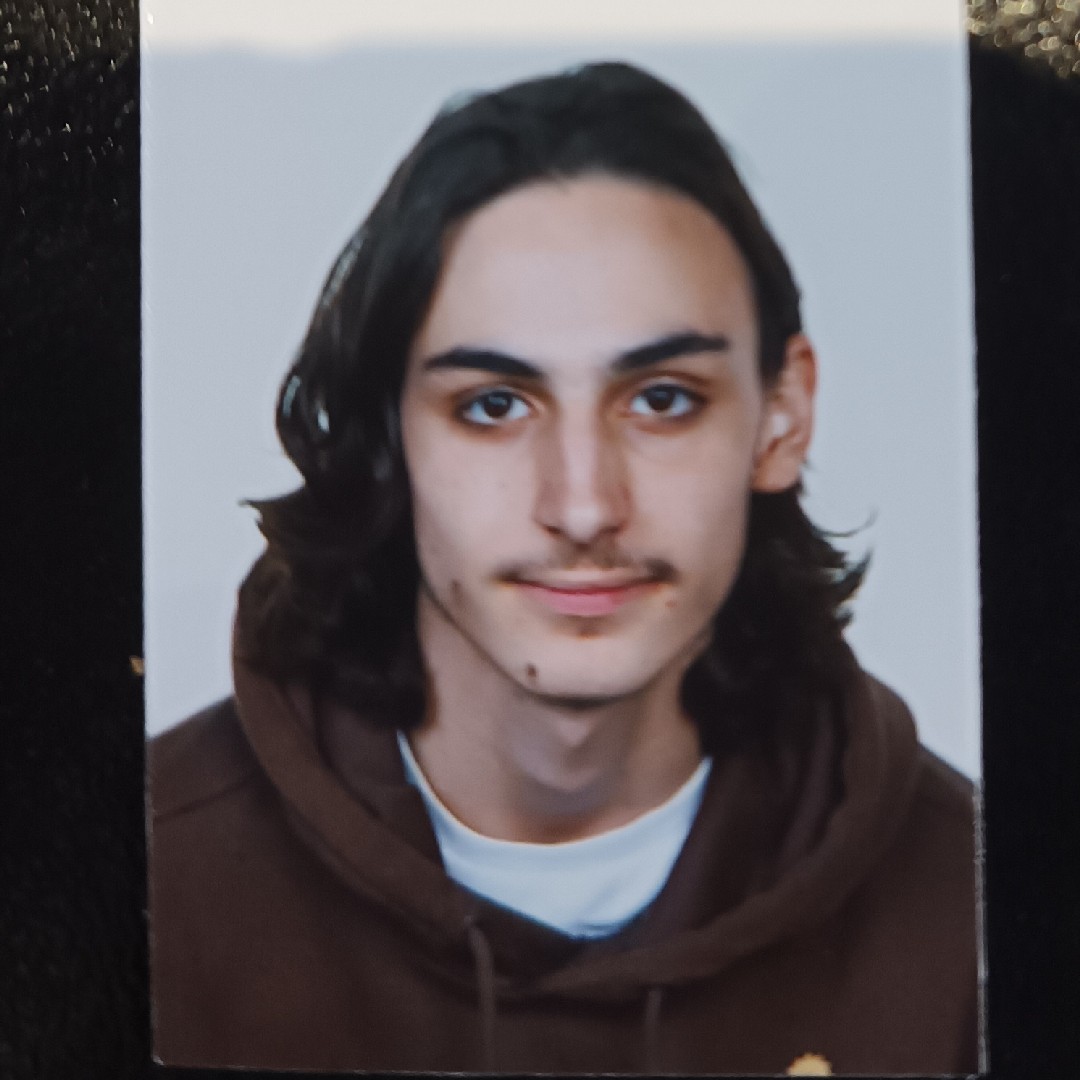 IKER GONZALEZ VALIENTE